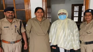 Photo of एक महीने मजार में छिपी रही साफिया मलिक, पुलिस ने बरेली से पकड़ा; दो दिन में विदेश जाने वाली थी